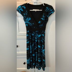 Evan Picone empire waist tie back dress